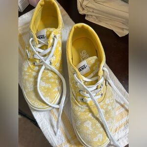 Old Skool Yellow flowered Vans